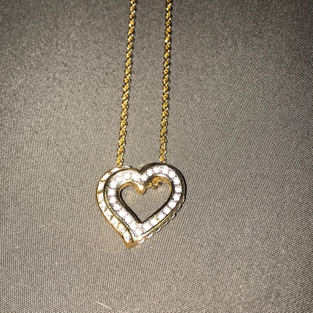 Beautiful Heart Necklace, costume jewelry